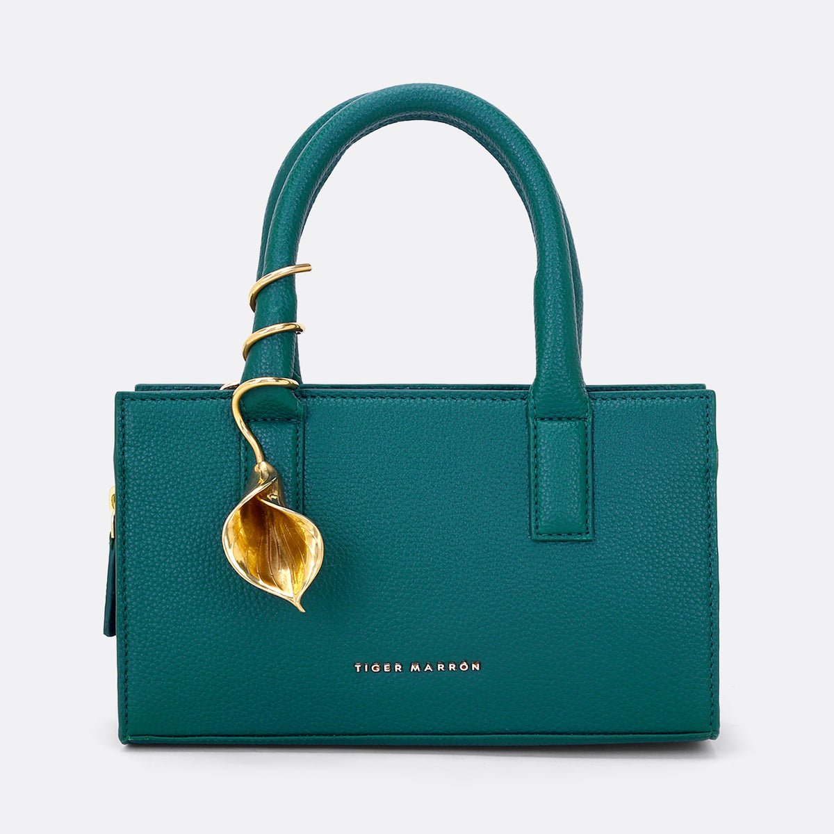 CALLA GREEN