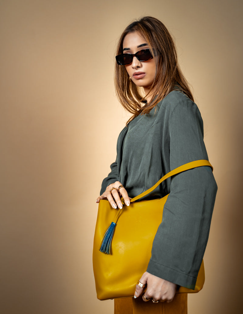 Triangle leather tote Louis Vuitton Yellow in Leather - 35583404